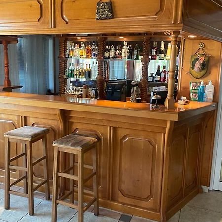 Family Hotel Zdravets Szófia Kültér fotó