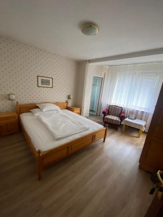 Family Hotel Zdravets Szófia Kültér fotó